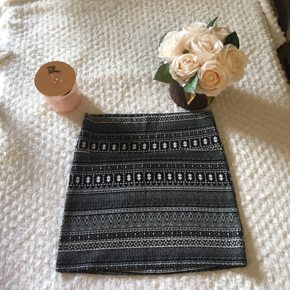 Aztec skirt🌙 - Picture 1 of 1